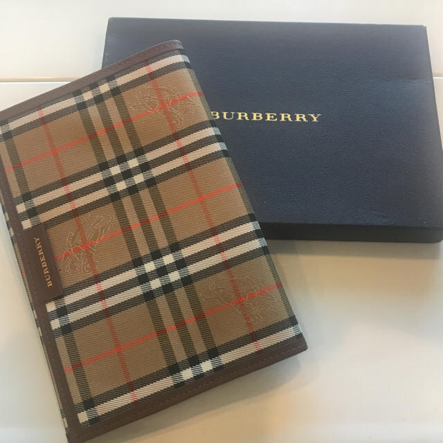 BURBERRY(バーバリー)のmama様専用☺︎ ハンドメイドの文具/ステーショナリー(ブックカバー)の商品写真