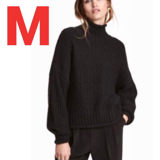 H&M(エイチアンドエム)の❤️完売品M❤️H&M ボトルネック ニット ケーブルニット 黒 レディースのトップス(ニット/セーター)の商品写真