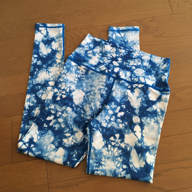 lululemon(ルルレモン)のlululemon pants size4 *outlet* スポーツ/アウトドアのトレーニング/エクササイズ(ヨガ)の商品写真