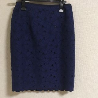 アプワイザーリッシェ(Apuweiser-riche)の【かすみさん専用】美品★アプ★フラワー刺繍レーススカート(ひざ丈スカート)