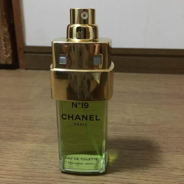 CHANEL - シャネル CHANEL オードトワレ NO.19 19番 100mlの通販 by ERI's ｜シャネルならラクマ