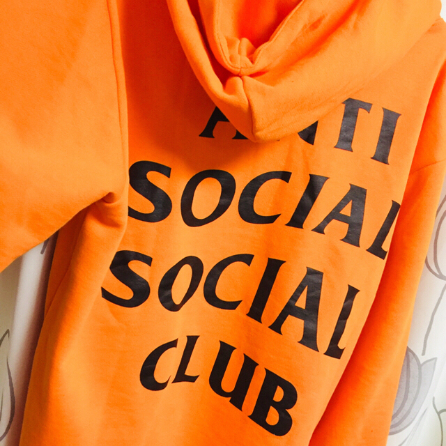 ANTI(アンチ)のanti social social club undefeatedパーカー メンズのトップス(パーカー)の商品写真