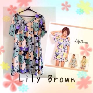 リリーブラウン(Lily Brown)のLily Brown オフショルダーop(ミニワンピース)