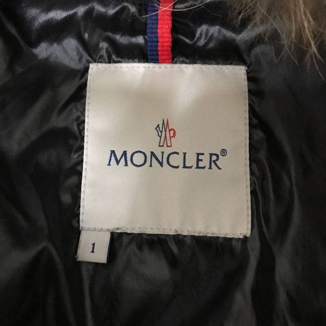 値下げしました！ MONCLER モンクレール ファー付きダウン 2