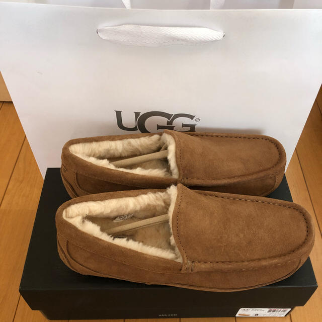 UGG(アグ)のUGG モカシン メンズの靴/シューズ(スリッポン/モカシン)の商品写真