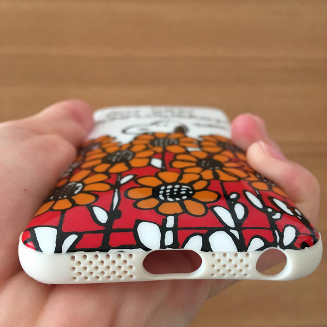 SNOOPY(スヌーピー)のスヌーピー  iPhoneSE、5、5s ケース スマホ/家電/カメラのスマホアクセサリー(iPhoneケース)の商品写真