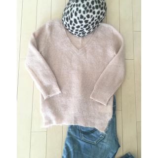 スピックアンドスパン(Spick & Span)のSPICK&SPAN ベビーピンクモヘアVネックニット 美品(ニット/セーター)