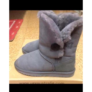 アグ(UGG)の30日まで特別値下げ！！！！UGG 新品 ムートン(ブーツ)