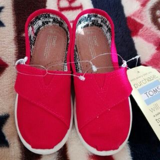 トムズ(TOMS)のTOMS(スリッポン)