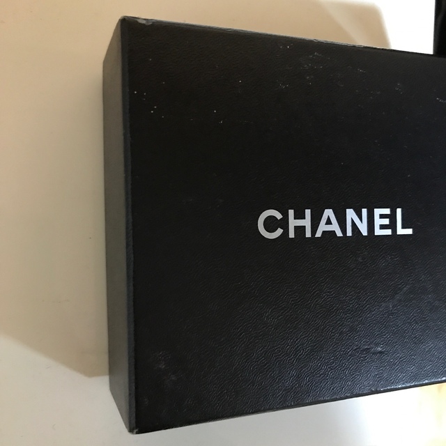 CHANEL(シャネル)のシャネル 箱 黒 CHANEL レディースのバッグ(ショップ袋)の商品写真