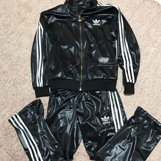 希少 adidas 新品 コーティングジャージ上下セット