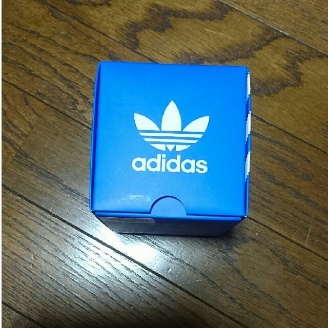 adidas(アディダス)のアディダス 時計 赤 レッド レディースのファッション小物(腕時計)の商品写真