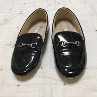 ザラキッズ(ZARA KIDS)のキッズエナメルローファー(ローファー)