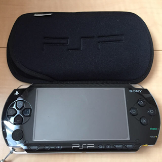 プレイステーションポータブル(PlayStation Portable)のPSP-1000 ブラック 本体 専用カバー メモリーカード付き(携帯用ゲーム機本体)