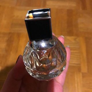 ジミーチュウ(JIMMY CHOO)のジミーチュウ オードトワレ 香水(香水(女性用))