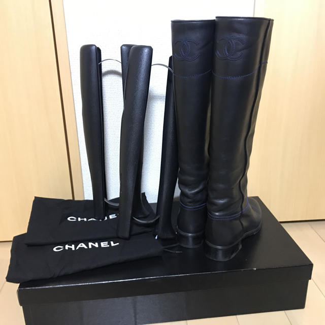 CHANEL(シャネル)のCHANEL ロングブーツ レディースの靴/シューズ(ブーツ)の商品写真