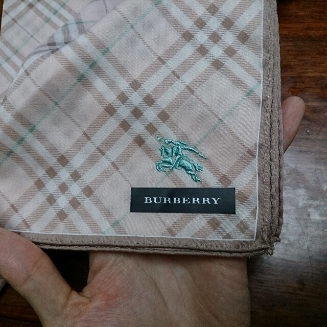 BURBERRY(バーバリー)のバーバリー チェック ハンカチ レディースのファッション小物(ハンカチ)の商品写真