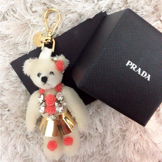 PRADA♡くまさんチャームレディース