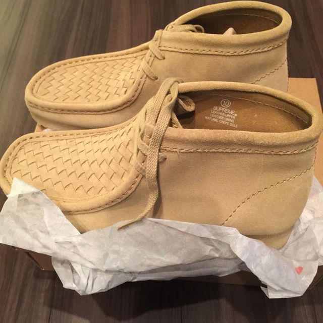 Supreme(シュプリーム)のsupreme clarks wallabee ss2016 メンズの靴/シューズ(ブーツ)の商品写真