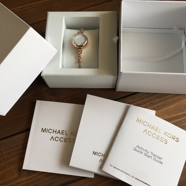 Michael Kors(マイケルコース)の新品→MICHAEL KORSオシャレな健康管理の仕方スライダートラッカー✨ レディースのアクセサリー(ブレスレット/バングル)の商品写真