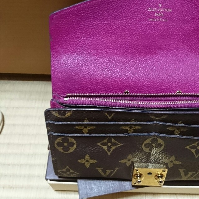 LOUIS VUITTON(ルイヴィトン)のルイヴィトン 長財布 パラス グレープ レディースのファッション小物(財布)の商品写真