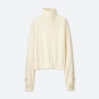 ユニクロ(UNIQLO)のユニクロ×JW アンダーソン オーバーサイズタートルネックセーター M／白 新品(ニット/セーター)