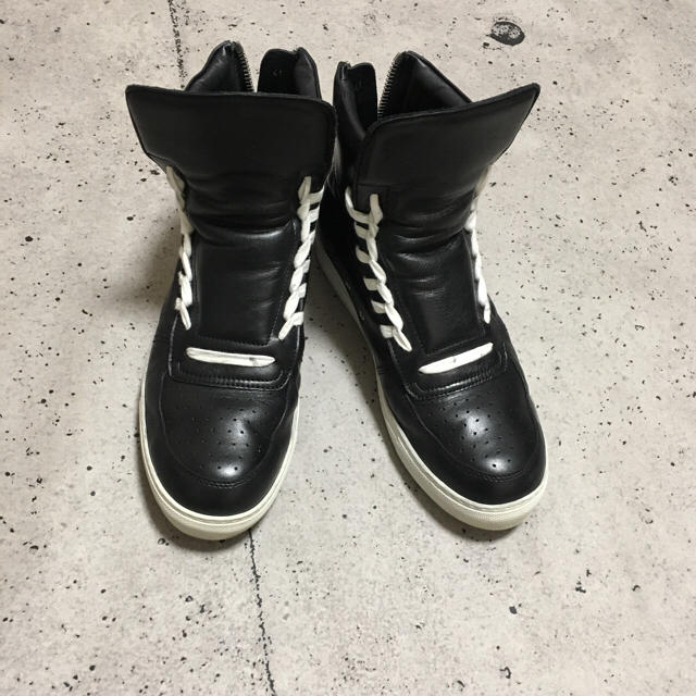 KRIS VAN ASSCHE(クリスヴァンアッシュ)の【値下げ】KRIS VAN ASSCHE ハイカットスニーカー メンズの靴/シューズ(スニーカー)の商品写真