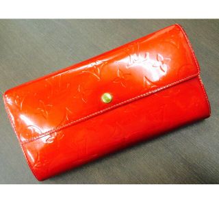 ルイヴィトン(LOUIS VUITTON)のルイヴィトン♡ヴェルニ 長財布 レッド(財布)