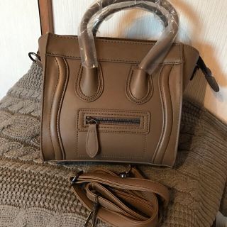 ザラ(ZARA)の新品未使用 ショルダー付きセリーヌ風ラゲージ2Wayバッグ☆ ブラウン(ショルダーバッグ)