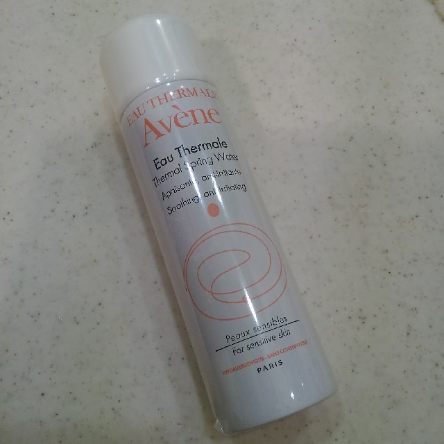 Avene(アベンヌ)の☆新品☆アベンヌウォーター50g コスメ/美容のスキンケア/基礎化粧品(化粧水/ローション)の商品写真