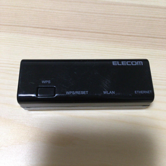ELECOM(エレコム)のELECOM 無線LANポータブルルーター WRH-300BK2 スマホ/家電/カメラのPC/タブレット(PC周辺機器)の商品写真