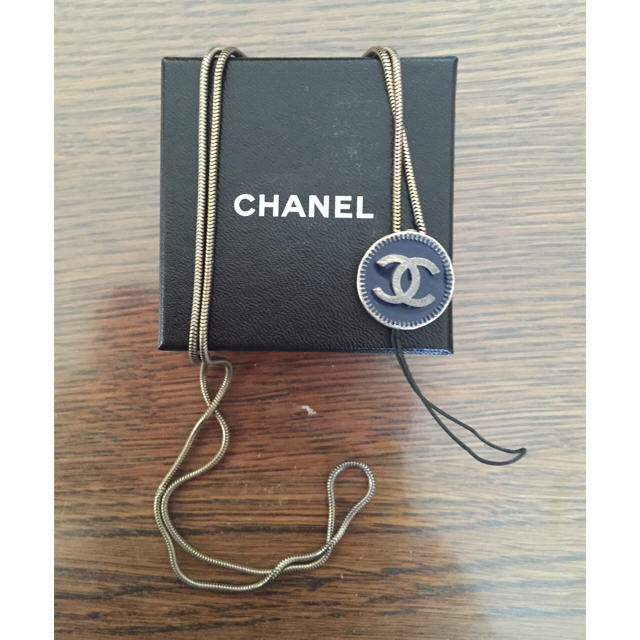 CHANEL(シャネル)のシャネル 携帯ストラップ エンタメ/ホビーのアニメグッズ(ストラップ)の商品写真