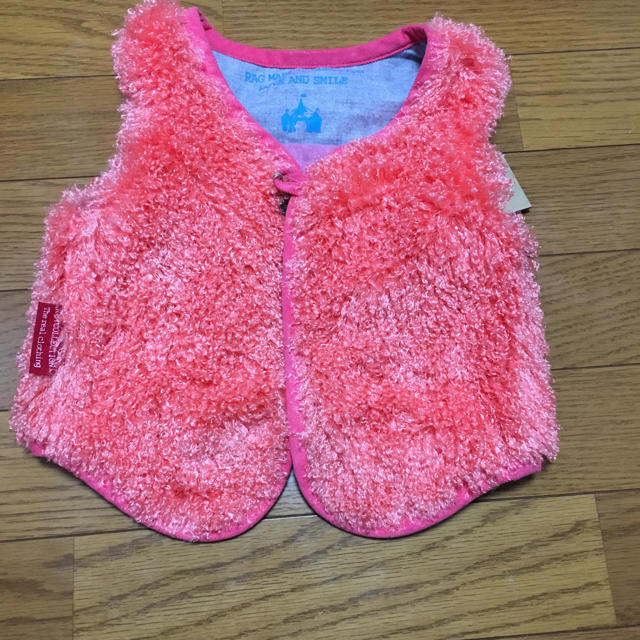 RAG MART(ラグマート)のモコモコベスト キッズ/ベビー/マタニティのキッズ服女の子用(90cm~)(その他)の商品写真