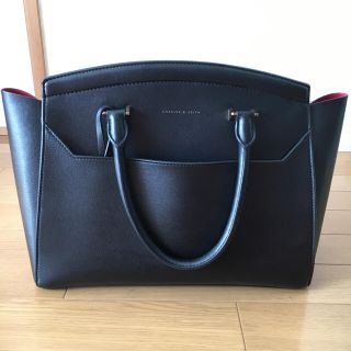 チャールズアンドキース(Charles and Keith)のペコリン様(ショルダーバッグ)