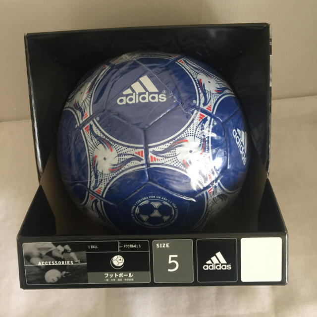 adidas(アディダス)の新品 アディダス  トリコロール 5号 検定球 モルテン スポーツ/アウトドアのサッカー/フットサル(ボール)の商品写真