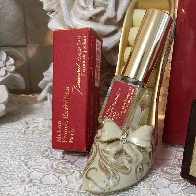 Maison Francis Kurkdjian(メゾンフランシスクルジャン)のバカラ ルージュ エキストレ ドゥ パルファム 3.5ml コスメ/美容の香水(香水(女性用))の商品写真