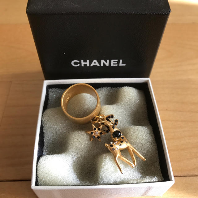 CHANEL(シャネル)のシャネル  リング  トナカイ  箱あり  ココマーク レディースのアクセサリー(リング(指輪))の商品写真