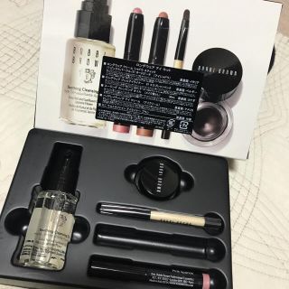 ボビイブラウン(BOBBI BROWN)のボビーブラウン コフレキット(コフレ/メイクアップセット)