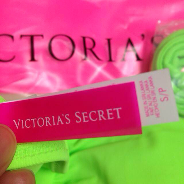 Victoria's Secret(ヴィクトリアズシークレット)の☆mnさまお取り置きビクシー水着♥︎新品 レディースの水着/浴衣(水着)の商品写真