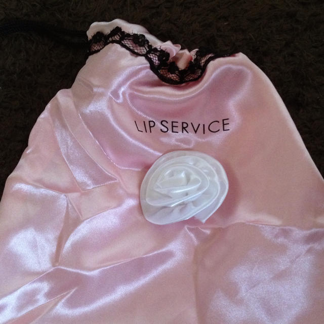 LIP SERVICE(リップサービス)のリップサービス♡花柄トート♡巾着セット レディースのバッグ(トートバッグ)の商品写真