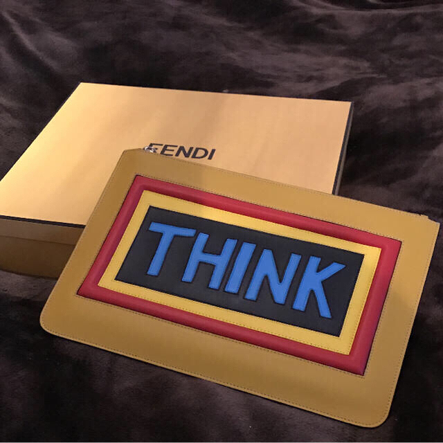 FENDI(フェンディ)の【新品未使用】FENDI クラッチバッグ レディースのバッグ(クラッチバッグ)の商品写真