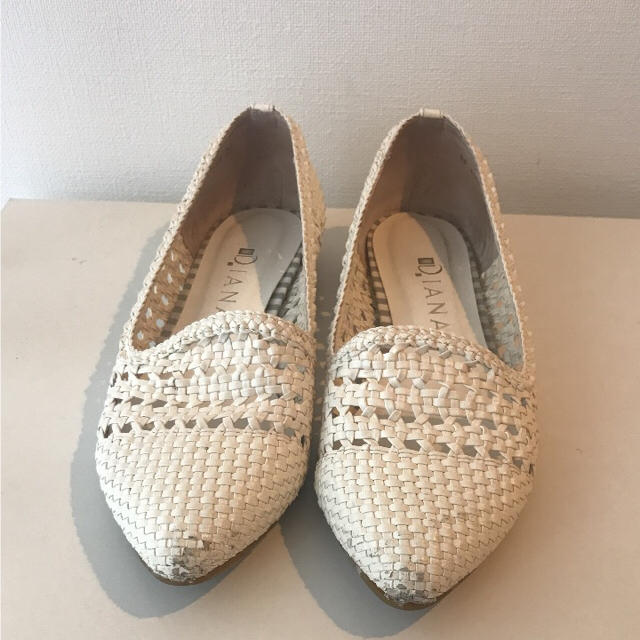 DIANA(ダイアナ)のフラットシューズ ダイアナ メッシュ ホワイト 23cm レディースの靴/シューズ(バレエシューズ)の商品写真