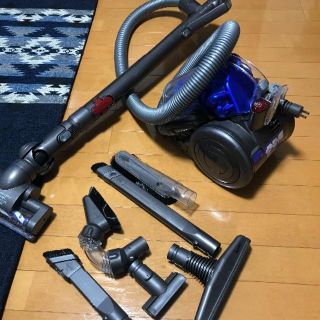 ダイソン(Dyson)の【実動】ダイソンDC26(掃除機)