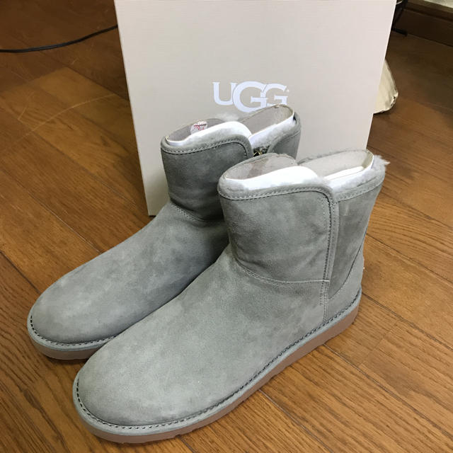 専用☆UGG ABREE MINI 26.0 レディース☆のサムネイル