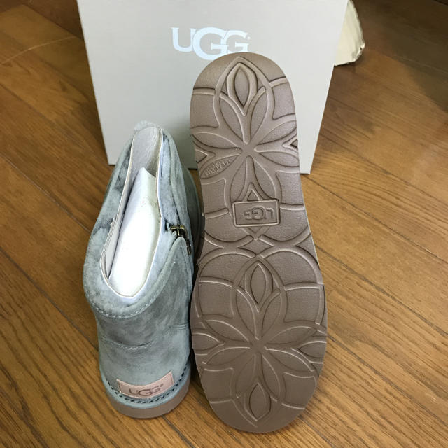 UGG(アグ)の専用☆UGG ABREE MINI  26.0 レディース☆ レディースの靴/シューズ(ブーツ)の商品写真