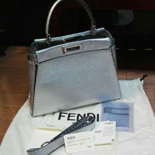 フェンディ(FENDI)のmiss .a  様　フェンディ　セレリア　レギュラーサイズ　ピーカブー(ハンドバッグ)