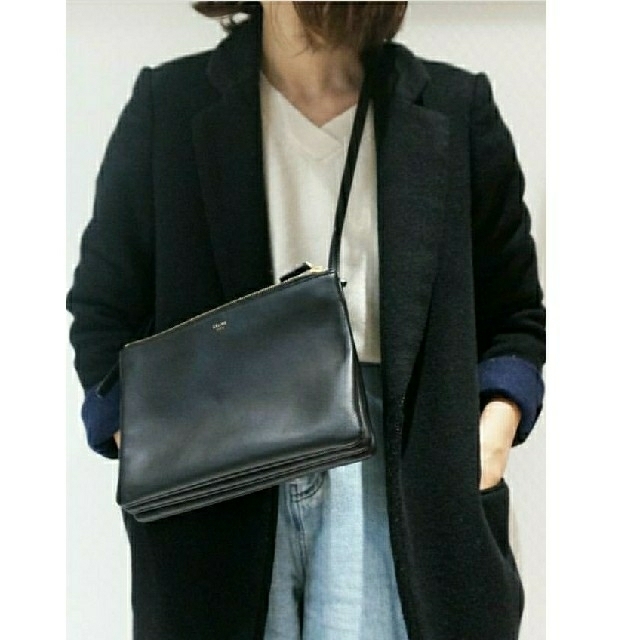 新品同様 セリーヌ トリオ ラージ ショルダーバッグ