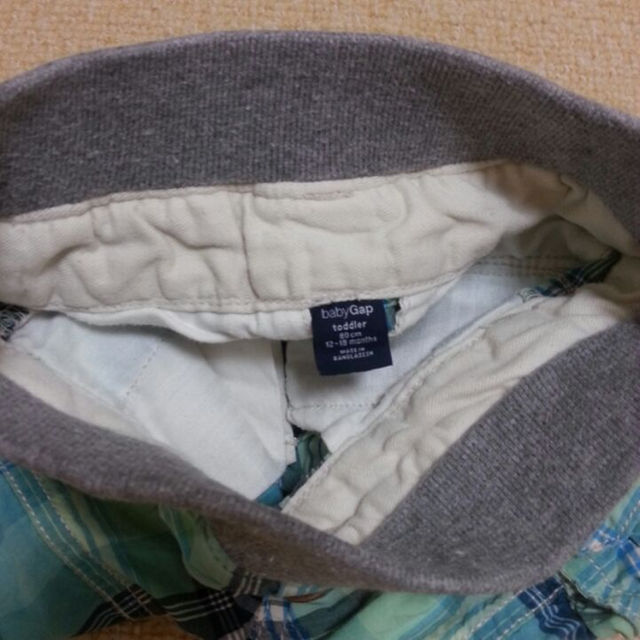 babyGAP(ベビーギャップ)のbabyGAP ハーフパンツ 80㎝ 男の子 キッズ/ベビー/マタニティのベビー服(~85cm)(パンツ)の商品写真