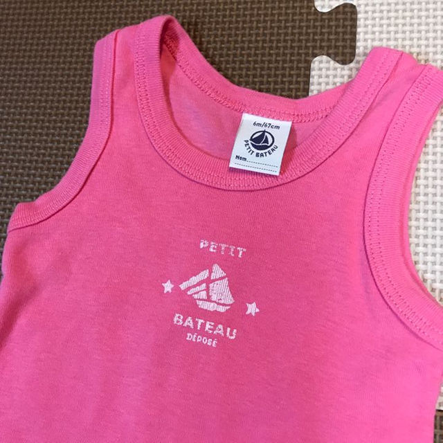 PETIT BATEAU(プチバトー)の【プチバトー】ピンクタンクトップ♡70センチ【PETIT BATEAU】キャミ キッズ/ベビー/マタニティのベビー服(~85cm)(その他)の商品写真