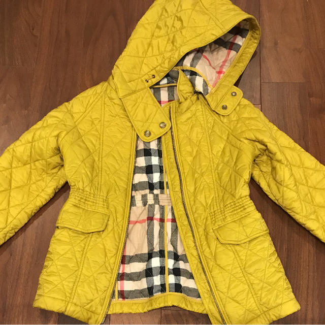 BURBERRY(バーバリー)の専用 バーバリー コート 140 10Y キッズ/ベビー/マタニティのキッズ服女の子用(90cm~)(コート)の商品写真